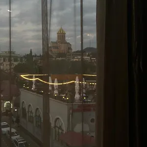  Hotel Tourist