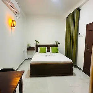 https://villa-jaya-near-airport.negombohotels.net